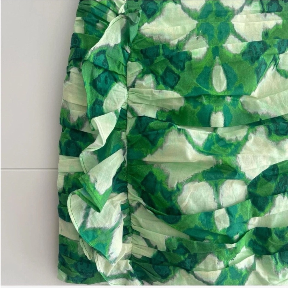 Zara Vibrant Green Patterned Mini Skirt Size Medium NWTS - Picture 5 of 8